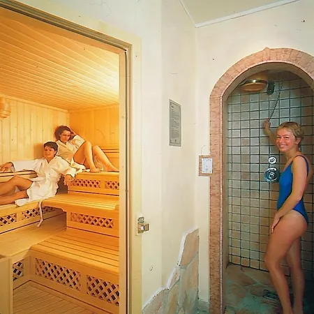 Hotell Hotel Garni Arnica ***S