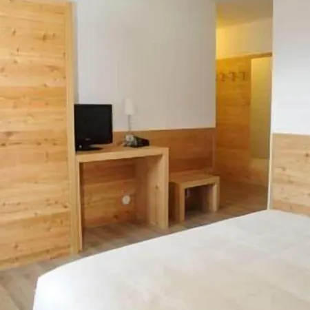 Hotel Garni Arnica ***S Madonna