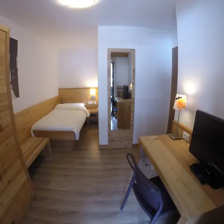 Hotel Garni Arnica ***S Madonna