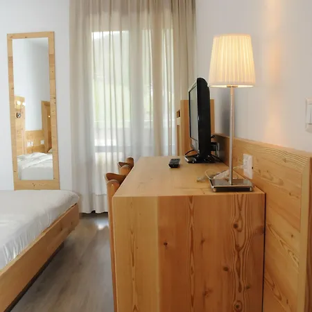 Hotell Hotel Garni Arnica ***S Madonna
