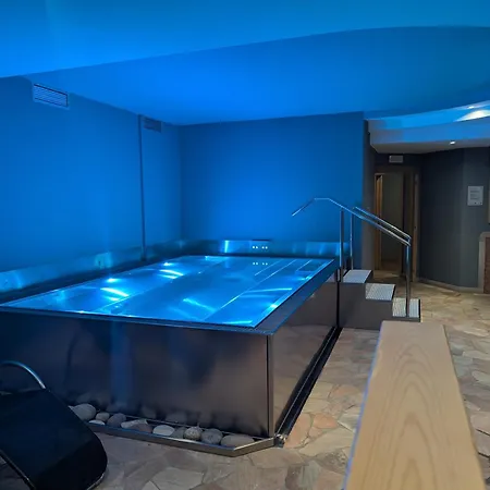 Hotel Garni Arnica ***S Hotell Madonna