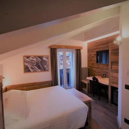 Garni Arnica ***s Hotel Madonna