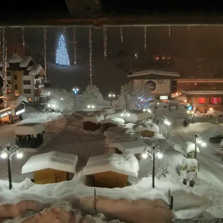 Hotel Garni Arnica ***S Hotell Madonna